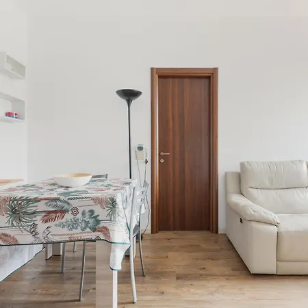 公寓 Guesthost - Darsena Navigli - Porta Genova M2 *