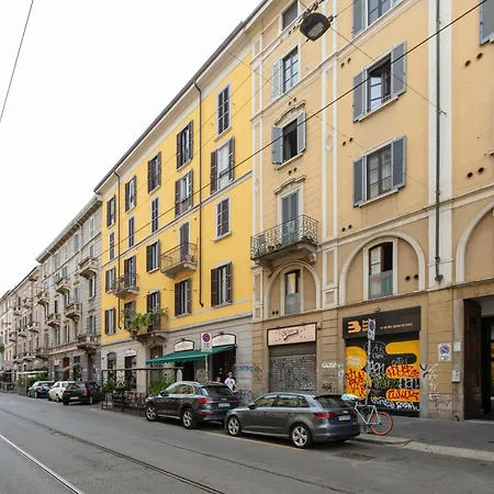 公寓 Guesthost - Darsena Navigli - Porta Genova M2 米兰