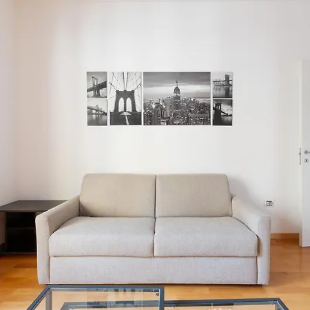 Guesthost - Irnerio- Washington Balcony Lägenhet Milano