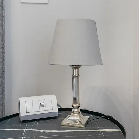 San Babila Prestige - A Few Steps From Duomo شقة