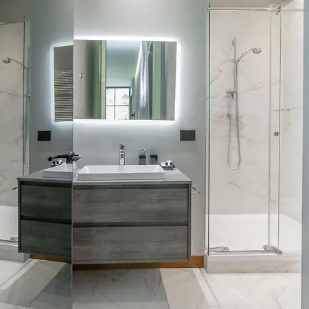San Babila Prestige - A Few Steps From Duomo ميلان