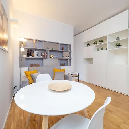 Keys Of Italy - Melloni 4 / Mustard Revolution Apartman