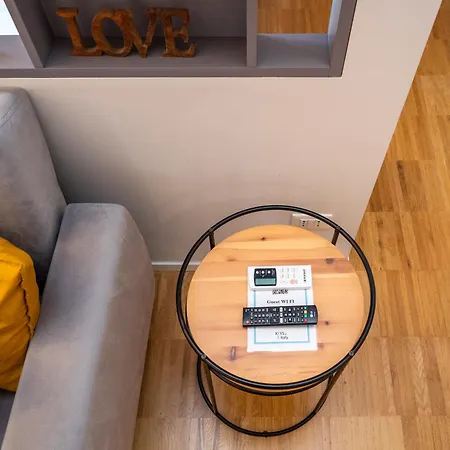 Keys Of Italy - Melloni 4 / Mustard Revolution Apartment