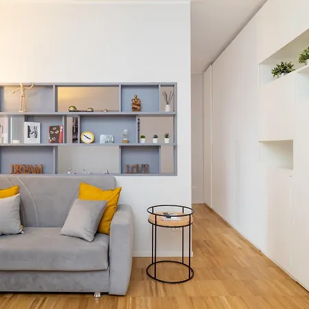 Apartment Keys Of Italy - Melloni 4 / Mustard Revolution