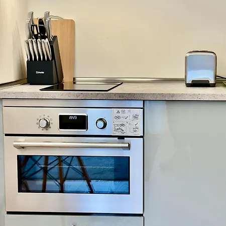 Casa Angelo Design Flat - Milan, Porta Venezia, 3 Metro Stops Duomo