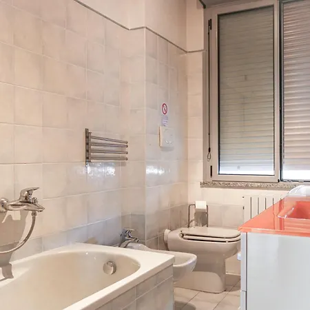 Urban Balcony Hideaway - 3 People * Mediolan