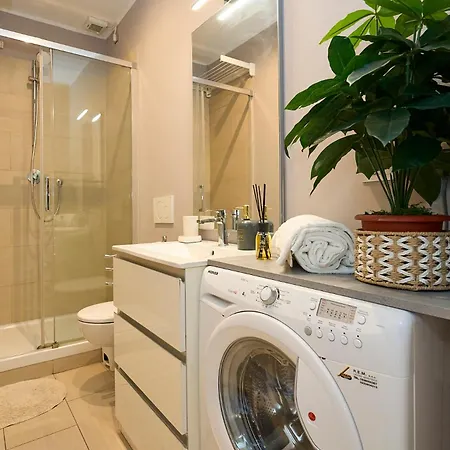 アパート Duomo Design Cube - 10 Minutes Walk From Brera ミラノ