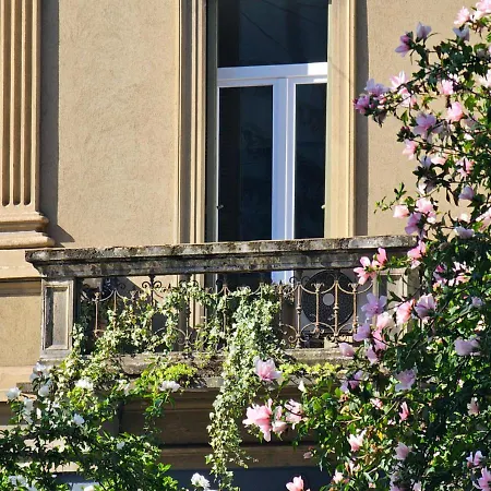 Eanna Scalo Porta Romana Prada Lägenhet *