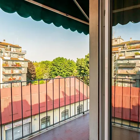 Large - Duomo アパート