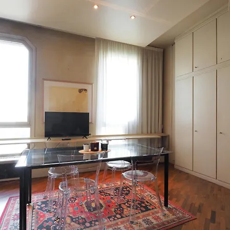 Duomo Luxury Ix * מילאנו