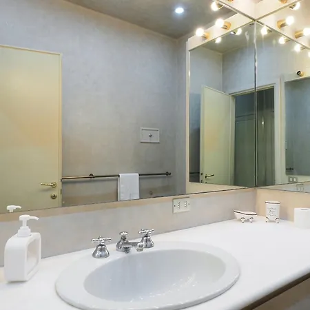 דירה Duomo Luxury Ix מילאנו