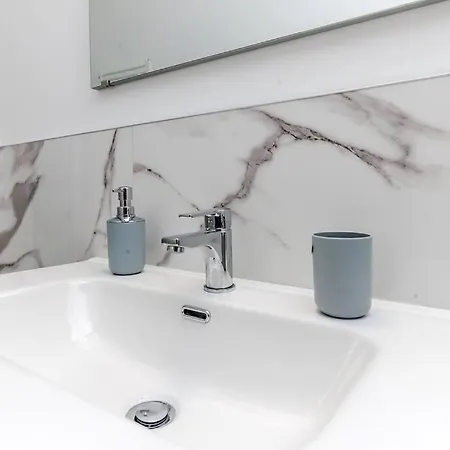 Apartment Bicocca Metro House