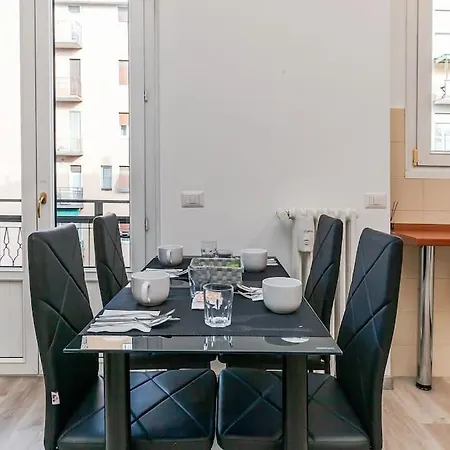 Bicocca Metro House Apartment