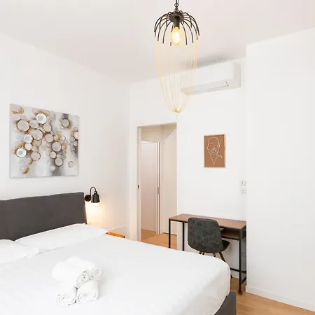 Artstay Exclusive Navigli, Metro & Parking Lägenhet Milano