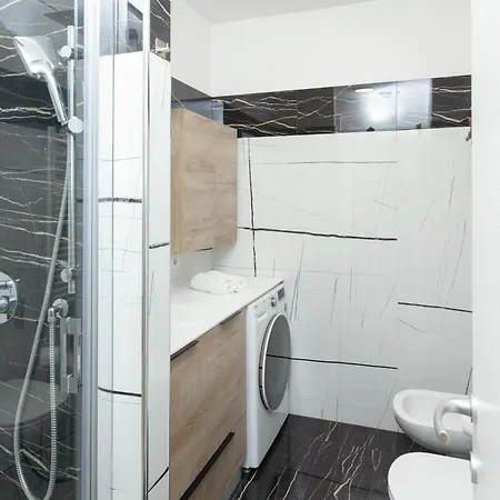 Artstay Exclusive Navigli, Metro & Parking شقة