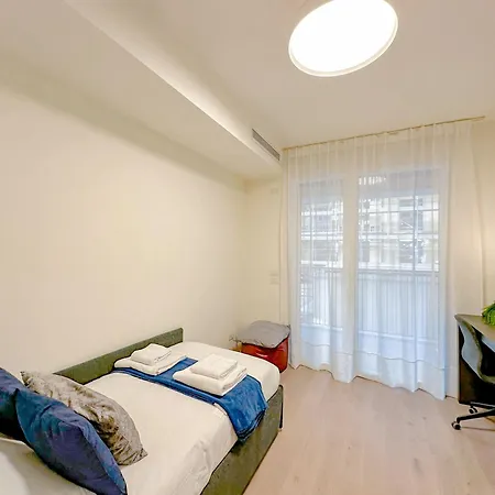 Menotti 11 - 15 Min Dal Duomo