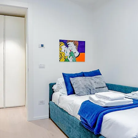 Menotti 11 - 15 Min Dal Duomo מילאנו