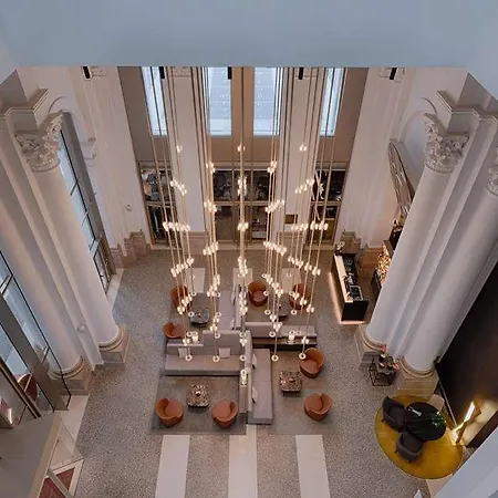 Nh Collection Life Hotel