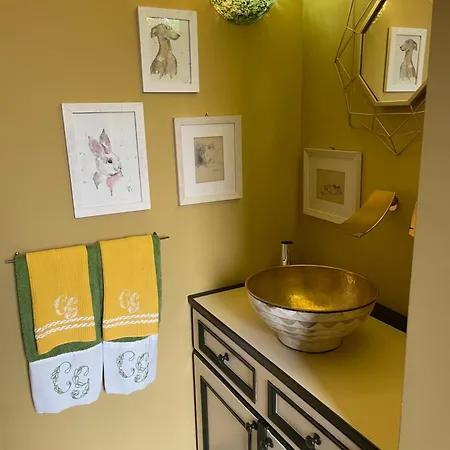 La Fontana Tra I Tetti - * Milano