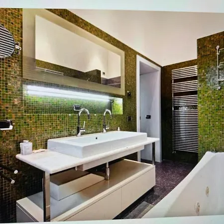San Babila Loft Esclusivo With Parking Appartement Milaan