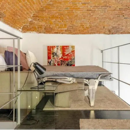 Appartement San Babila Loft Esclusivo With Parking Milaan