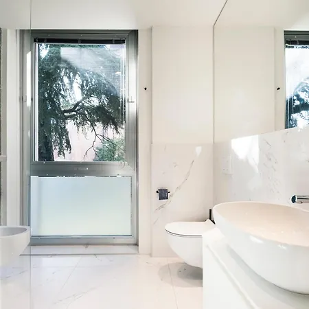 Appartement Relstay - Montenapoleone Milaan