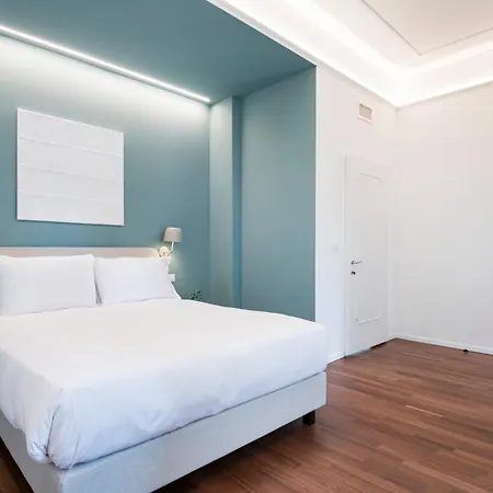 Appartement Relstay - Montenapoleone Milaan