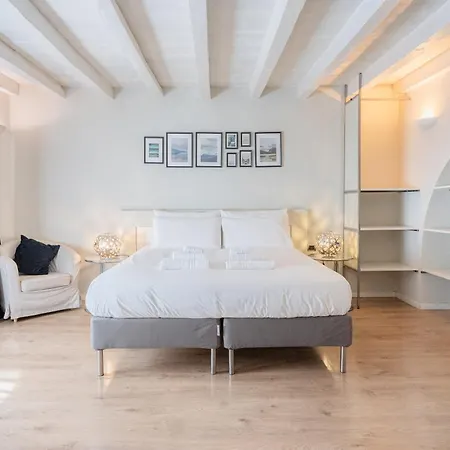 Eleganza Design Corso Porta Garibaldi - 80 Mq מילאנו