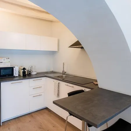 Eleganza Design Corso Porta Garibaldi - 80 Mq Milánó