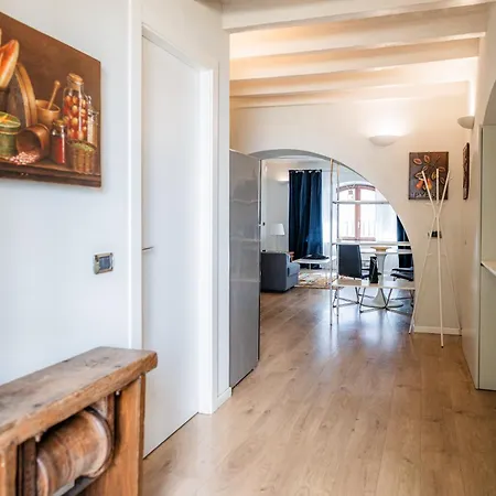 Eleganza Design Corso Porta Garibaldi - 80 Mq Milánó