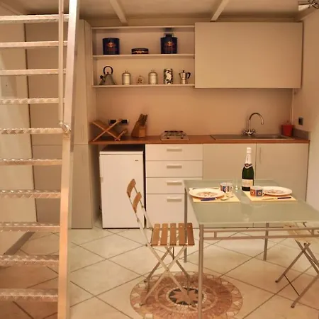 A Loft - Metro Centro- 5 Posti Apartman *