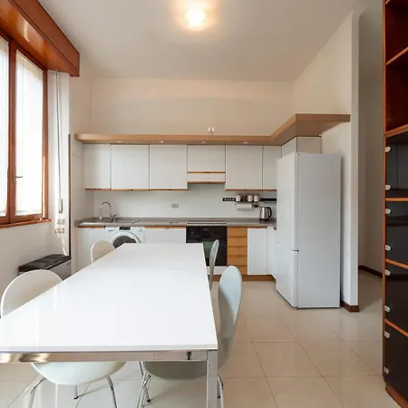 Xenia - Classical In Station