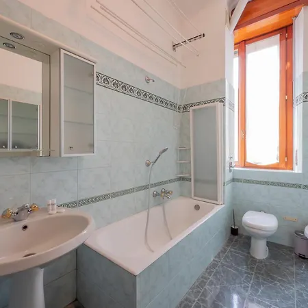 Xenia - Classical In Station Apartamento *