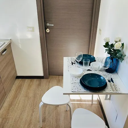 Chiara 18 - M4 Metro Blu *