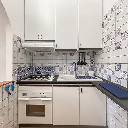 Elegant Three-room In Porta Romana