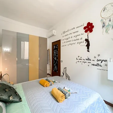 Elegant Three-room In Porta Romana Apartment *