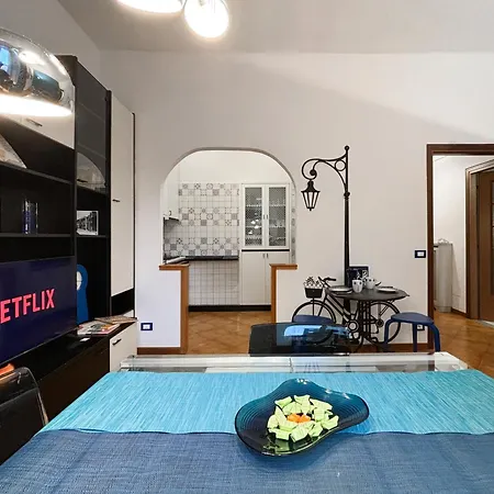 Apartment Elegant Three-room In Porta Romana Milan