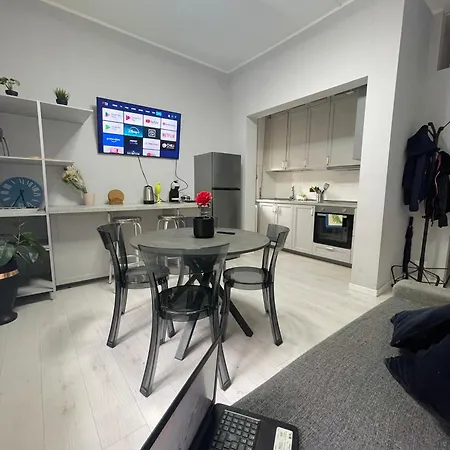 Apartment 22cap *
