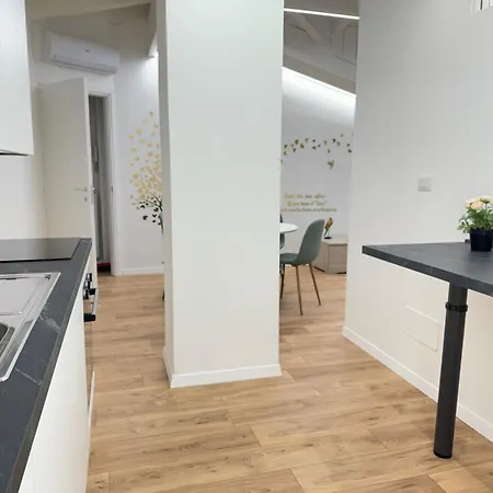 Luxury Beauty-flat In * Milánó