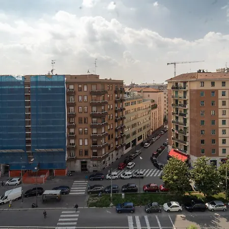 Front Metro Lucania Appartamento *