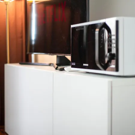 White And Brown Exclusive Loft With Terrace - Free Parking - M2 Station *