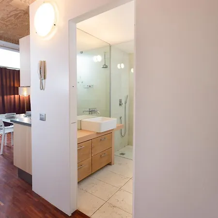 White And Brown Exclusive Loft With Terrace - Free Parking - M2 Station Mediolan