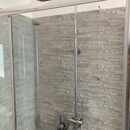 게스트하우스 Cozy Shared Restroom In San Siro - Citylife *