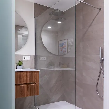 Ampi Monolocali In Via Pirandello - Washington Milán