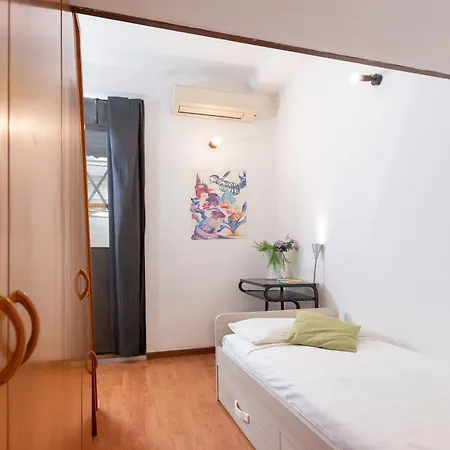 Soft Colors Exclusive - Navigli District - M2 * Milano