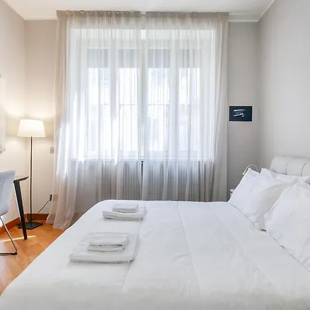 Lejlighed San Babila Executive - Discover The Historic Centre Of *