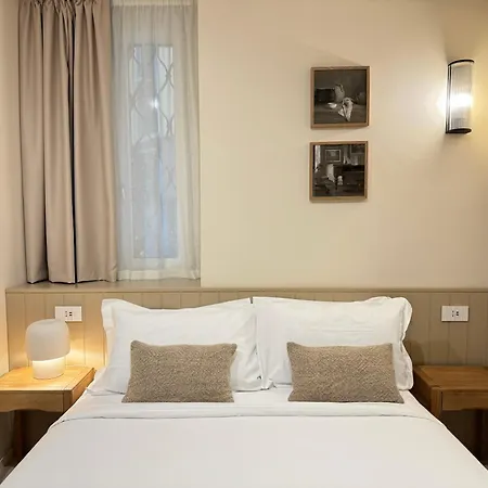 Ca Bela - Mercadante Pensión