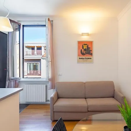 Daire Lux Navigli Center *