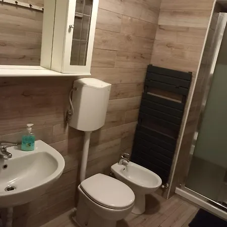 Appartement 3 Station Free Parking Milaan