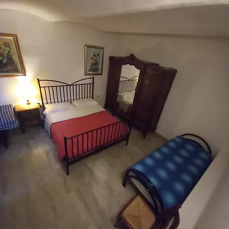 3 Station Free Parking * Milaan